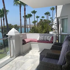 https://estepona-seaview-apartment-seletur.1costadelsol.com